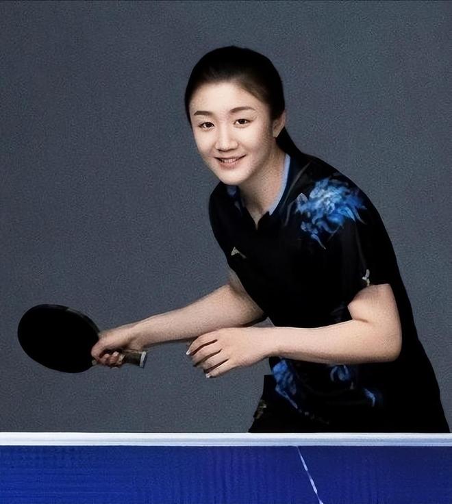 预警🌴詹姆斯距离常规赛42000分仅差5分 明日对阵换帅后的灰熊.