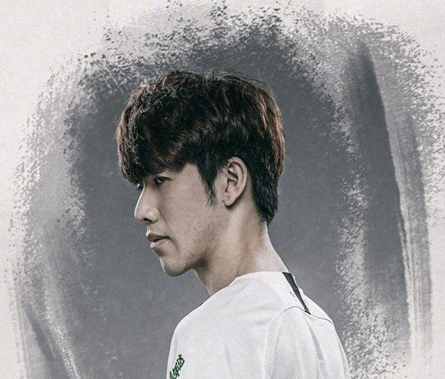 太阳报：京多安已抵达曼市，与瓜帅在餐厅会面