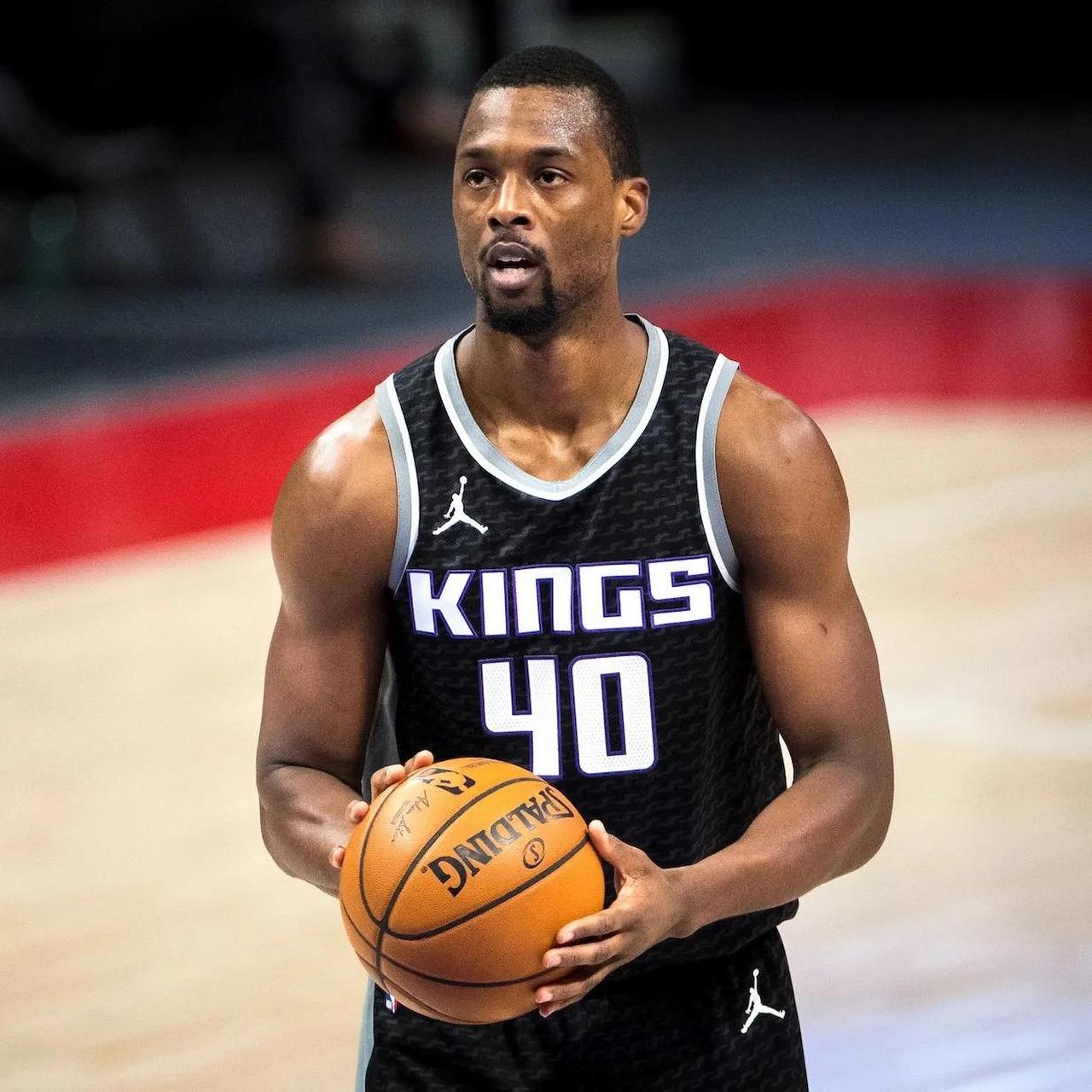 而是教练手 而是教练手