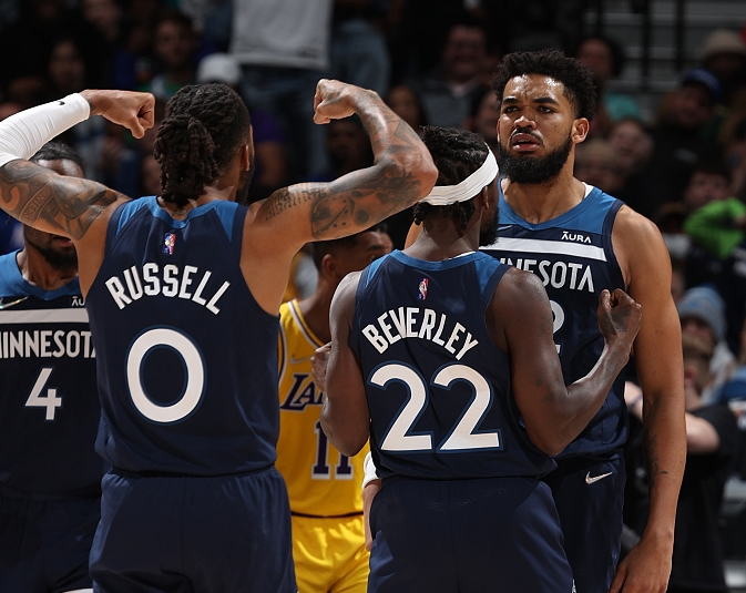 在高压对抗 在高压对抗